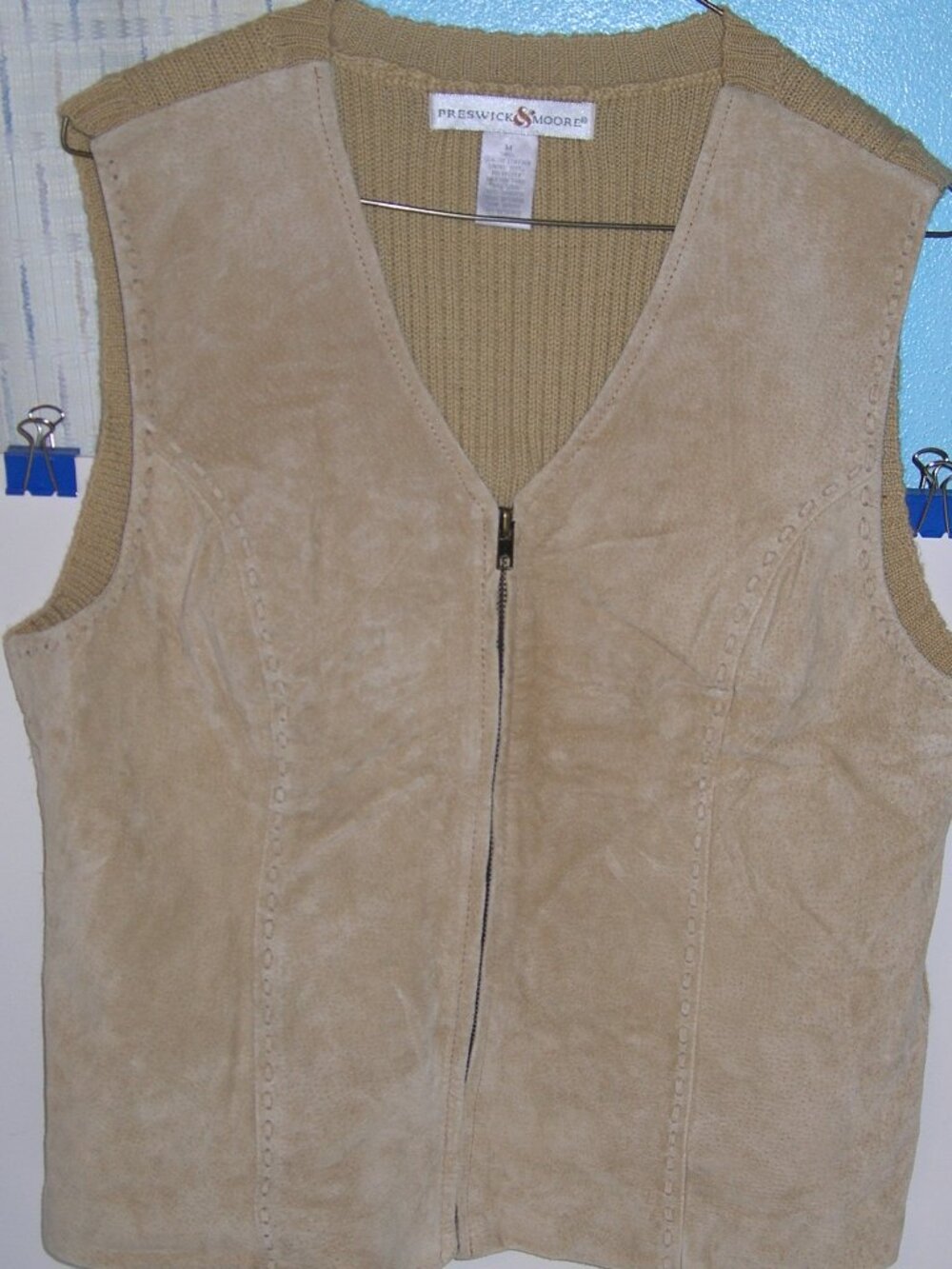 Women's Preswick & Moore V Neck Zippered Genuine Leather Vest Medium Tan  75